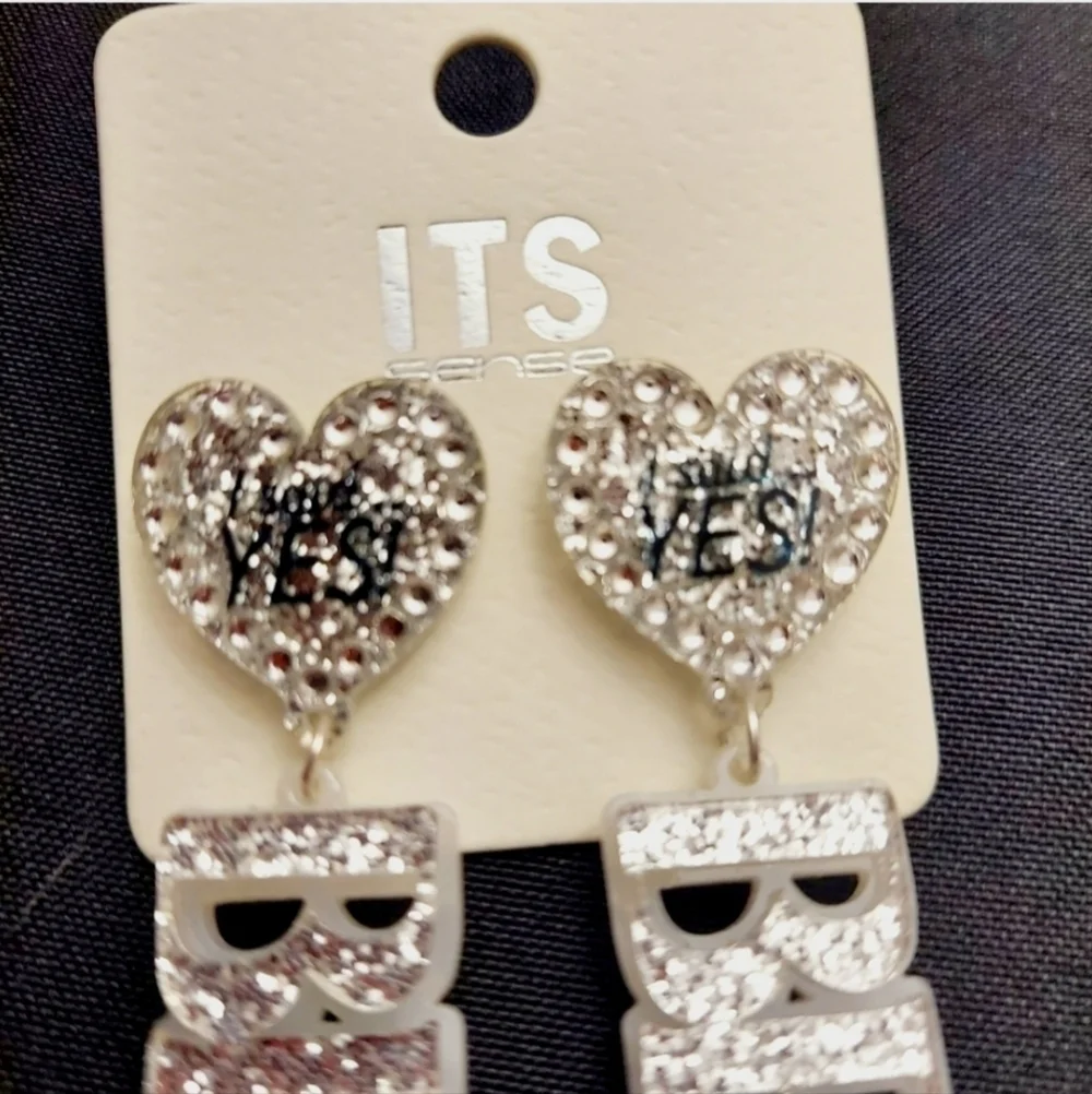 NEW "BRIDE" Silver Glitter Acrylic 3in Long Dangle Earrings - Picture 3 of 5